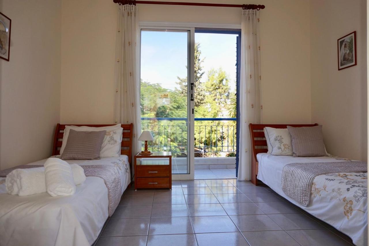 Villa Ilios In Kato Paphos Exterior photo